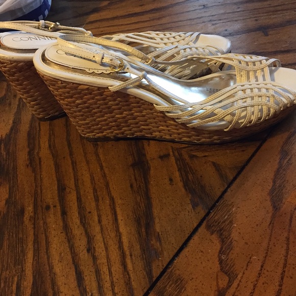 Connie Natalie White wedge sandal - Picture 2 of 5